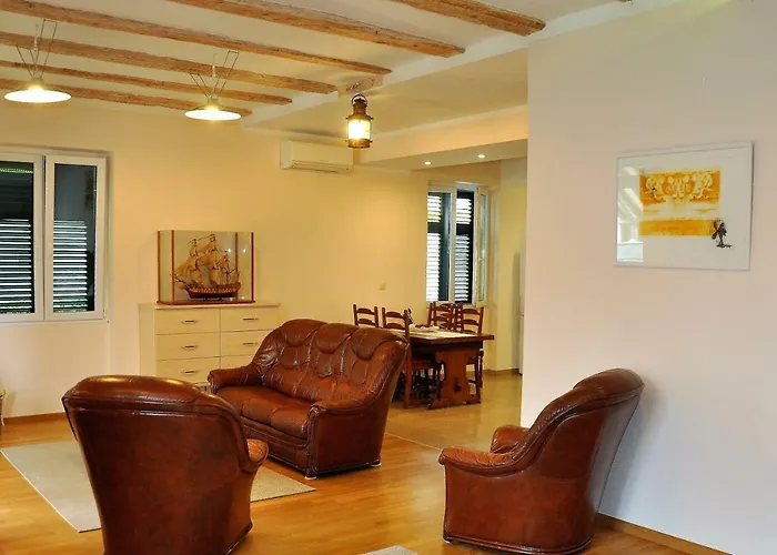 Marta Sea アパート *